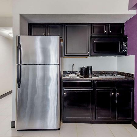 La Quinta Inn By Wyndham West Long Branch Nj Shore Area Экстерьер фото