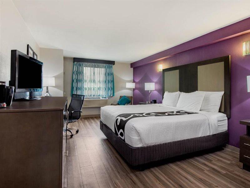 La Quinta Inn By Wyndham West Long Branch Nj Shore Area Экстерьер фото