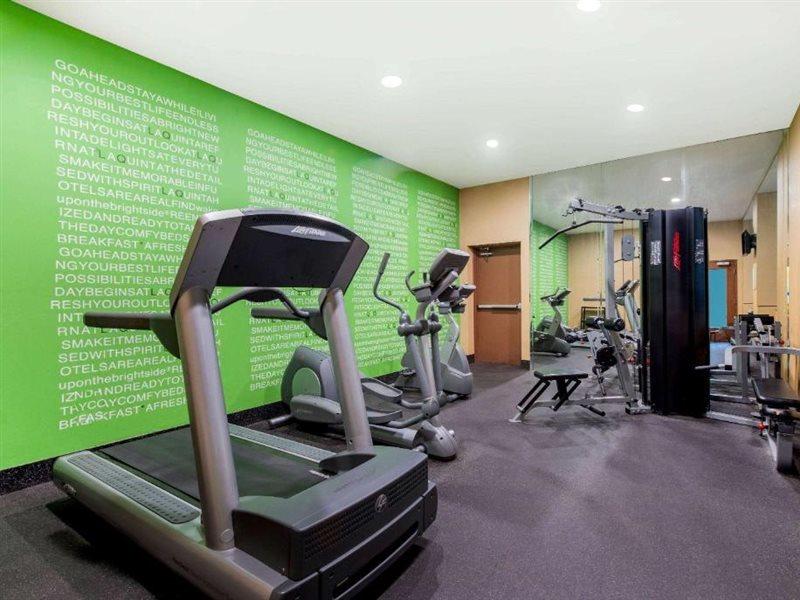 La Quinta Inn By Wyndham West Long Branch Nj Shore Area Экстерьер фото