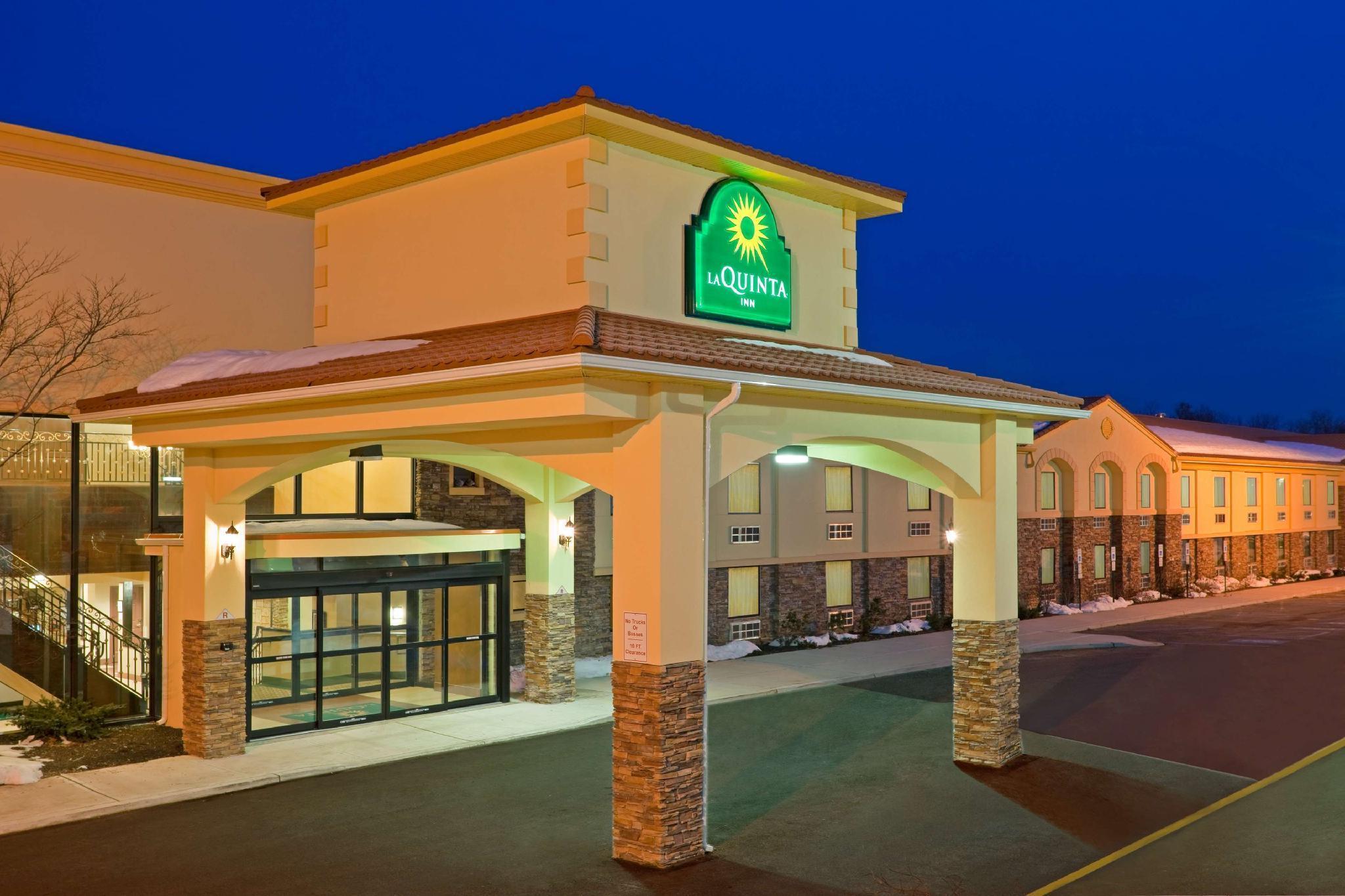 La Quinta Inn By Wyndham West Long Branch Экстерьер фото