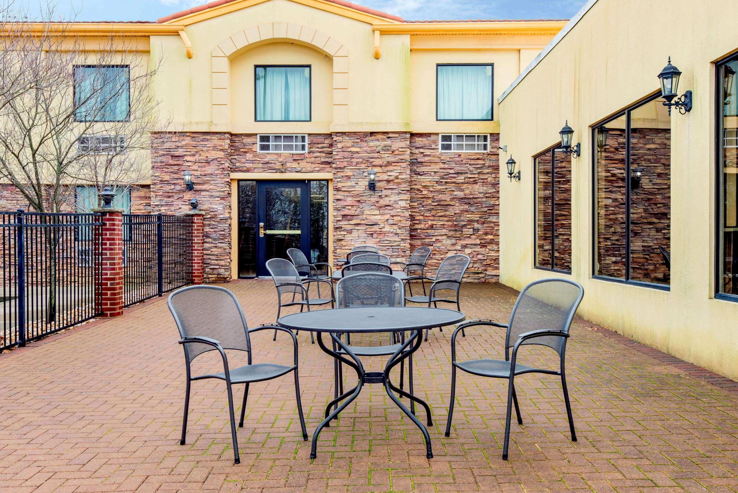 La Quinta Inn By Wyndham West Long Branch Nj Shore Area Экстерьер фото