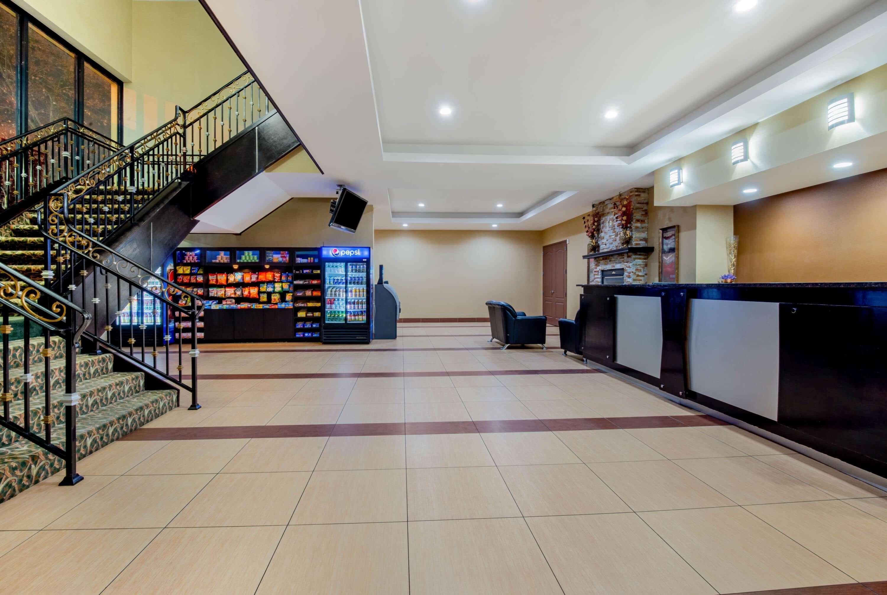La Quinta Inn By Wyndham West Long Branch Nj Shore Area Экстерьер фото