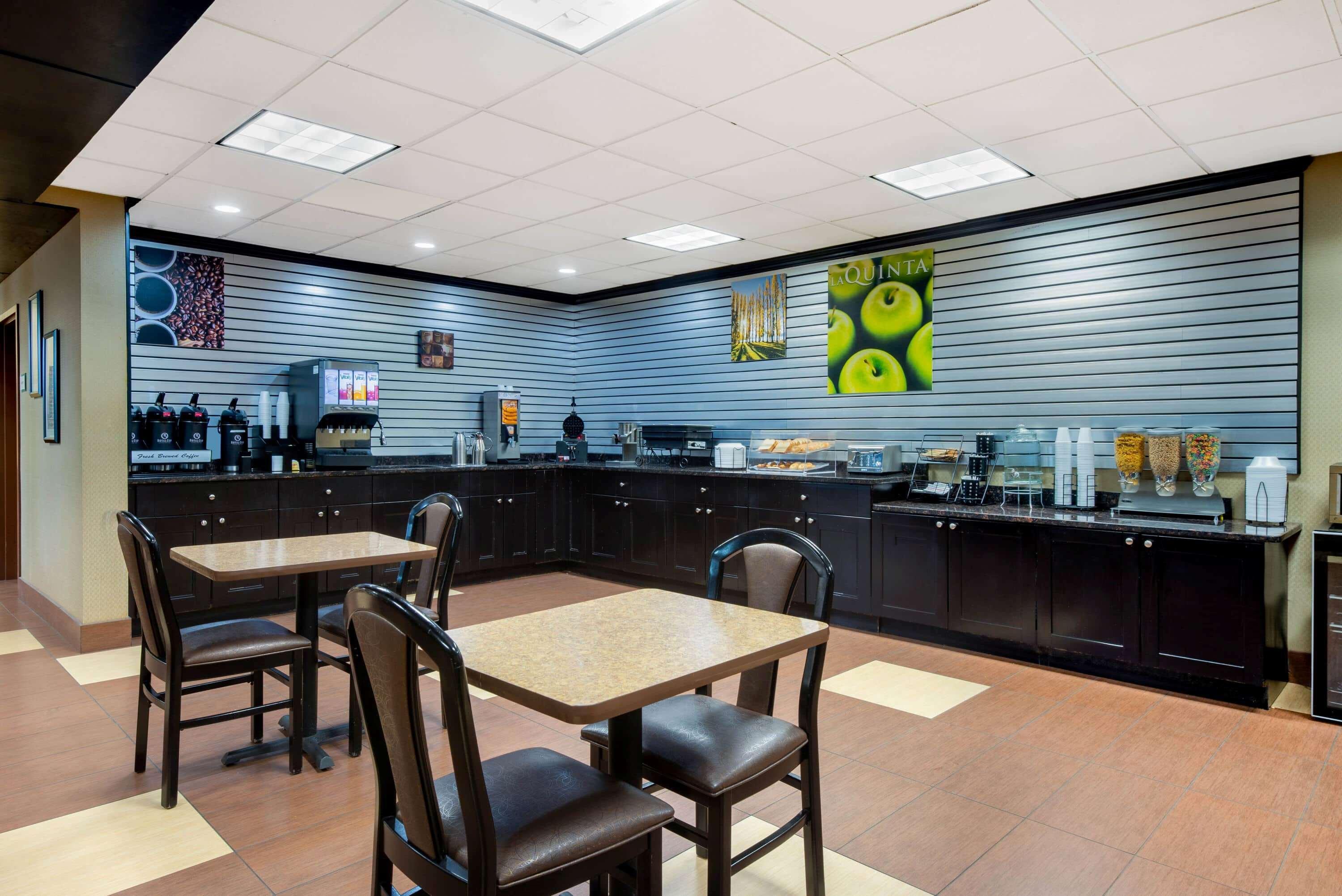 La Quinta Inn By Wyndham West Long Branch Nj Shore Area Экстерьер фото
