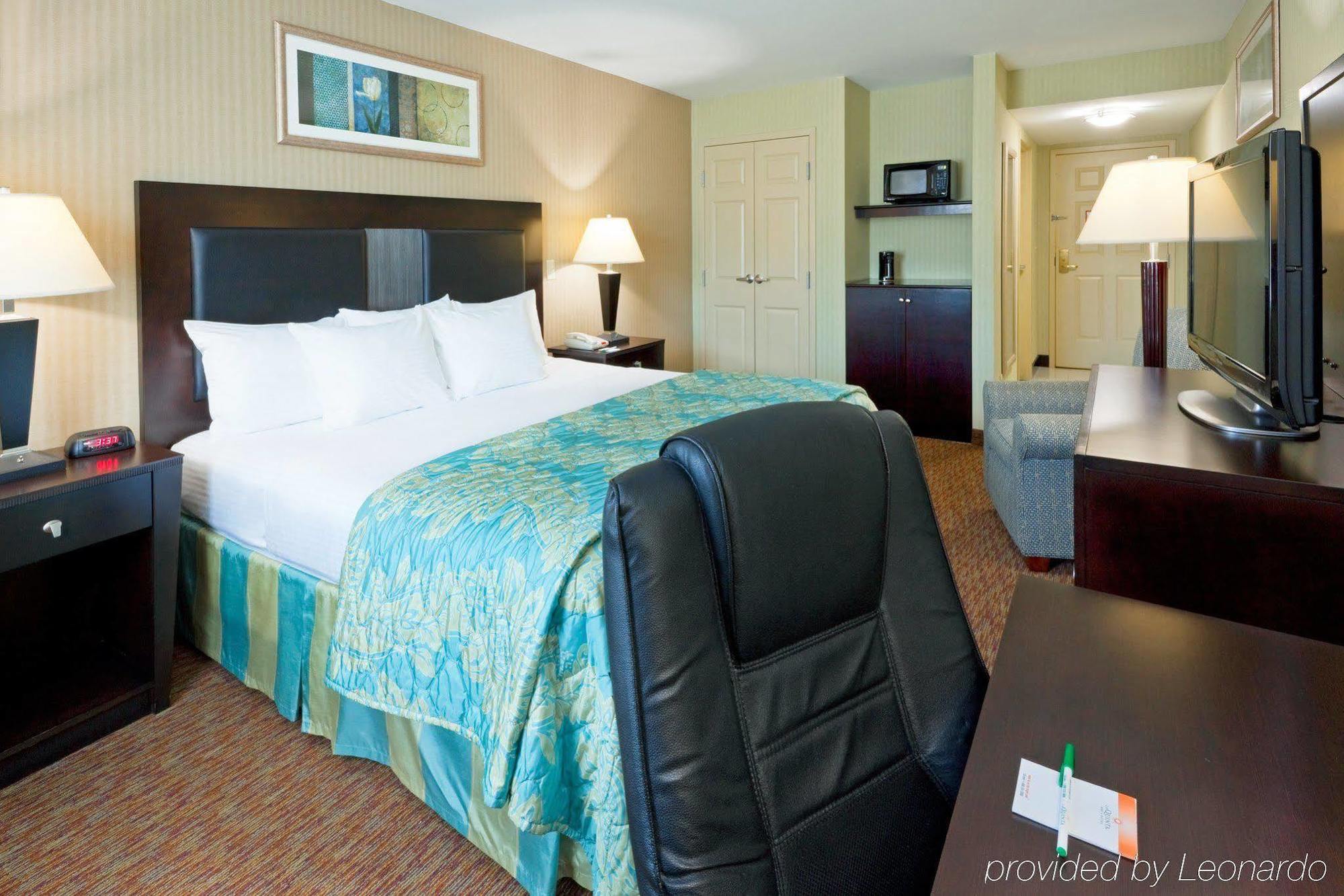 La Quinta Inn By Wyndham West Long Branch Nj Shore Area Номер фото
