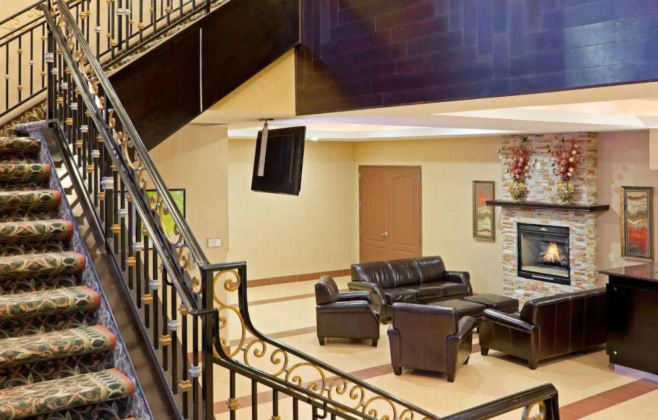 La Quinta Inn By Wyndham West Long Branch Nj Shore Area Экстерьер фото